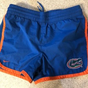 Super cute girls Gator shorts excellent condition